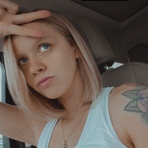 Meet your Posher, Stefani